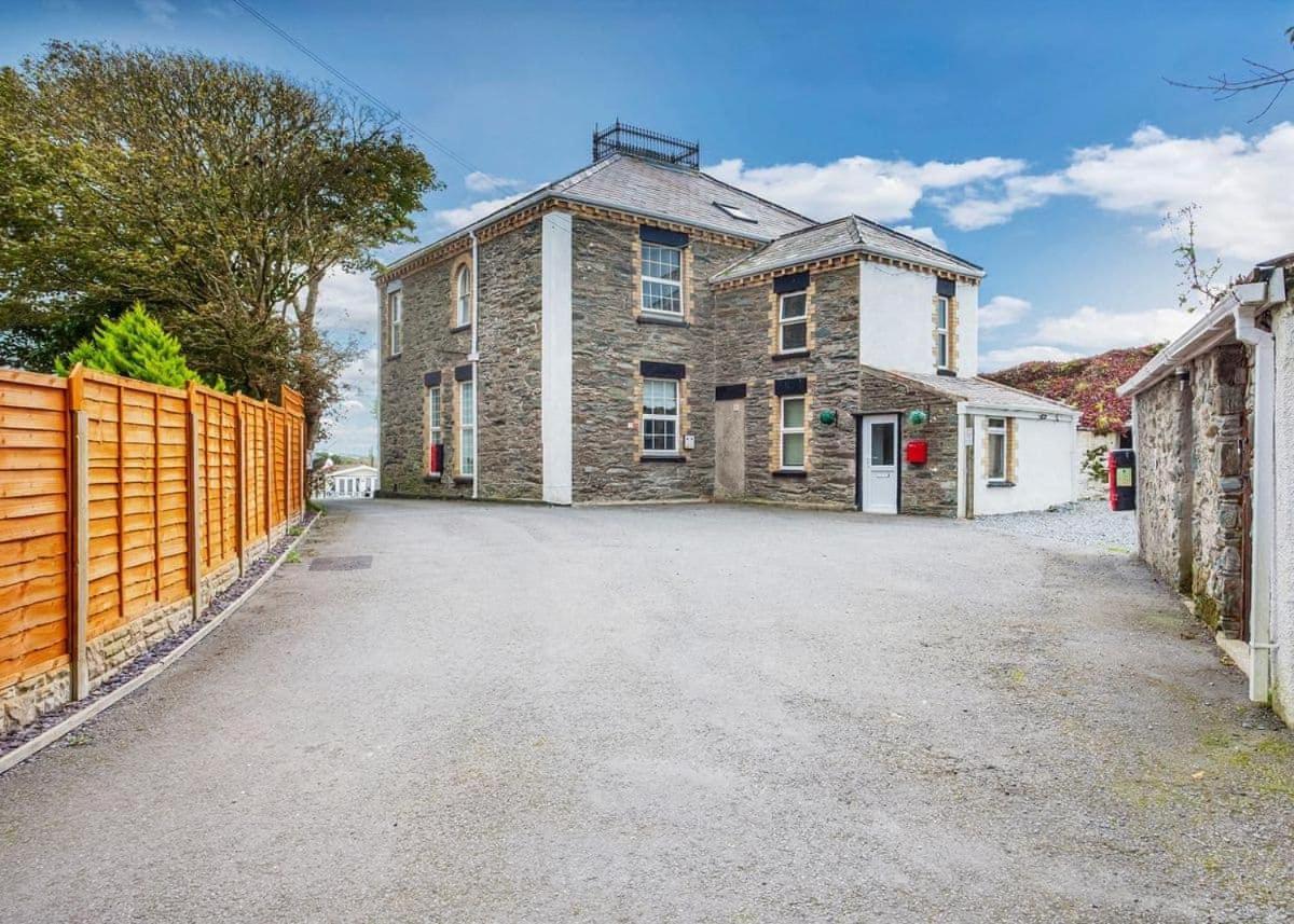 Bryn Mechell Hotel Llanfechell Exterior photo